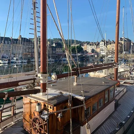 Lägenhet L' Annexe Du 10honfleur *